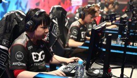 Team Liquid动态：nAts“战术大脑”名不虚传，幽影烟墙封堵艺术级。